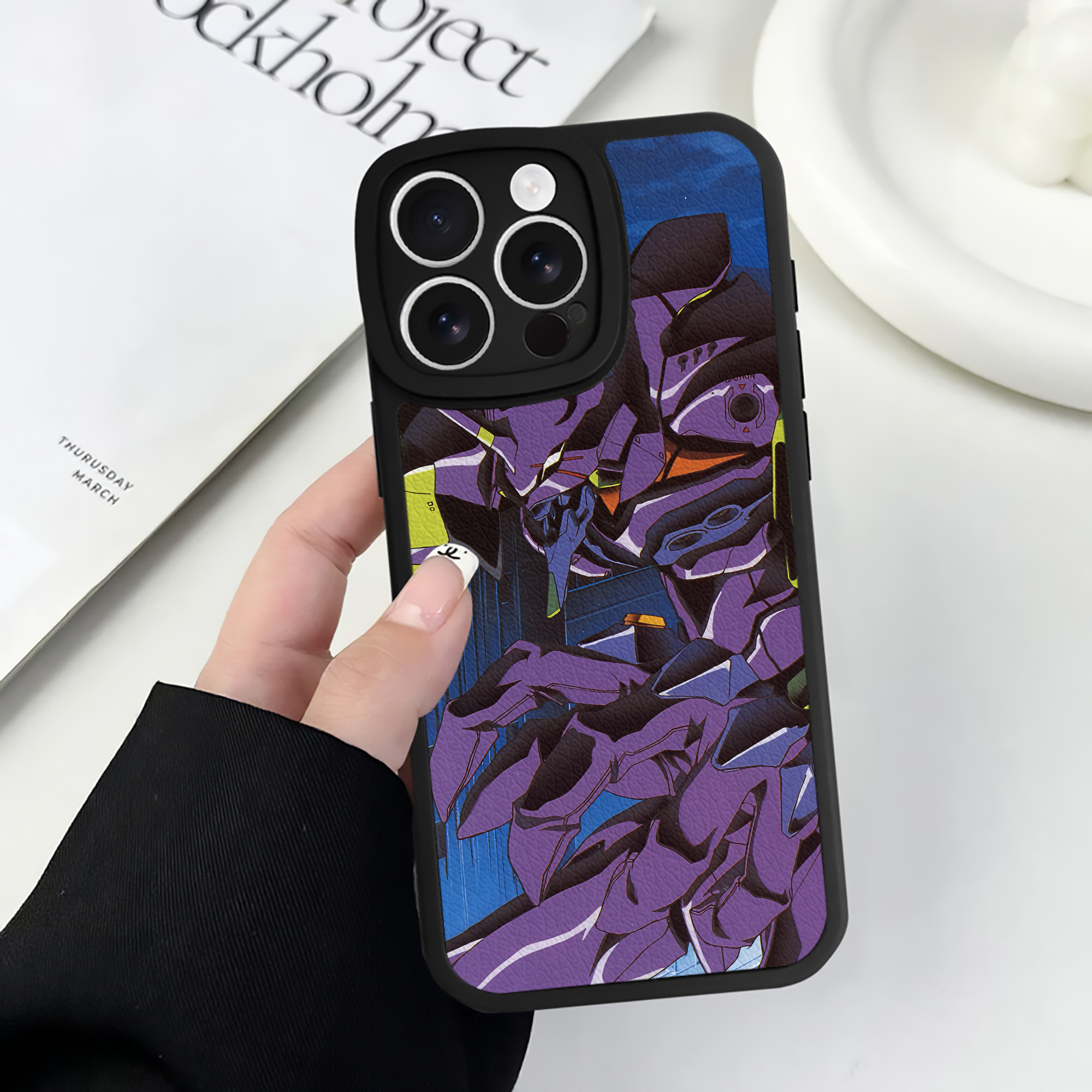（画像用） EVA 新世紀エヴァンゲリオン 【iPhone 16シリーズ対応】シリコンスマホケース（レザー調） 材質：シリコン